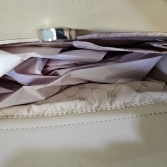 Steve Madden Sesame Bevelyn w/AirPod Case Crossbody Bag Purse Satchel NWT - Picture 9 of 13